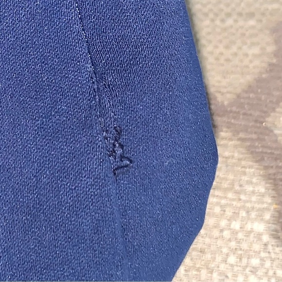 Vince Size 0 Pleated Mini Skirt Navy Blue - Picture 8 of 8